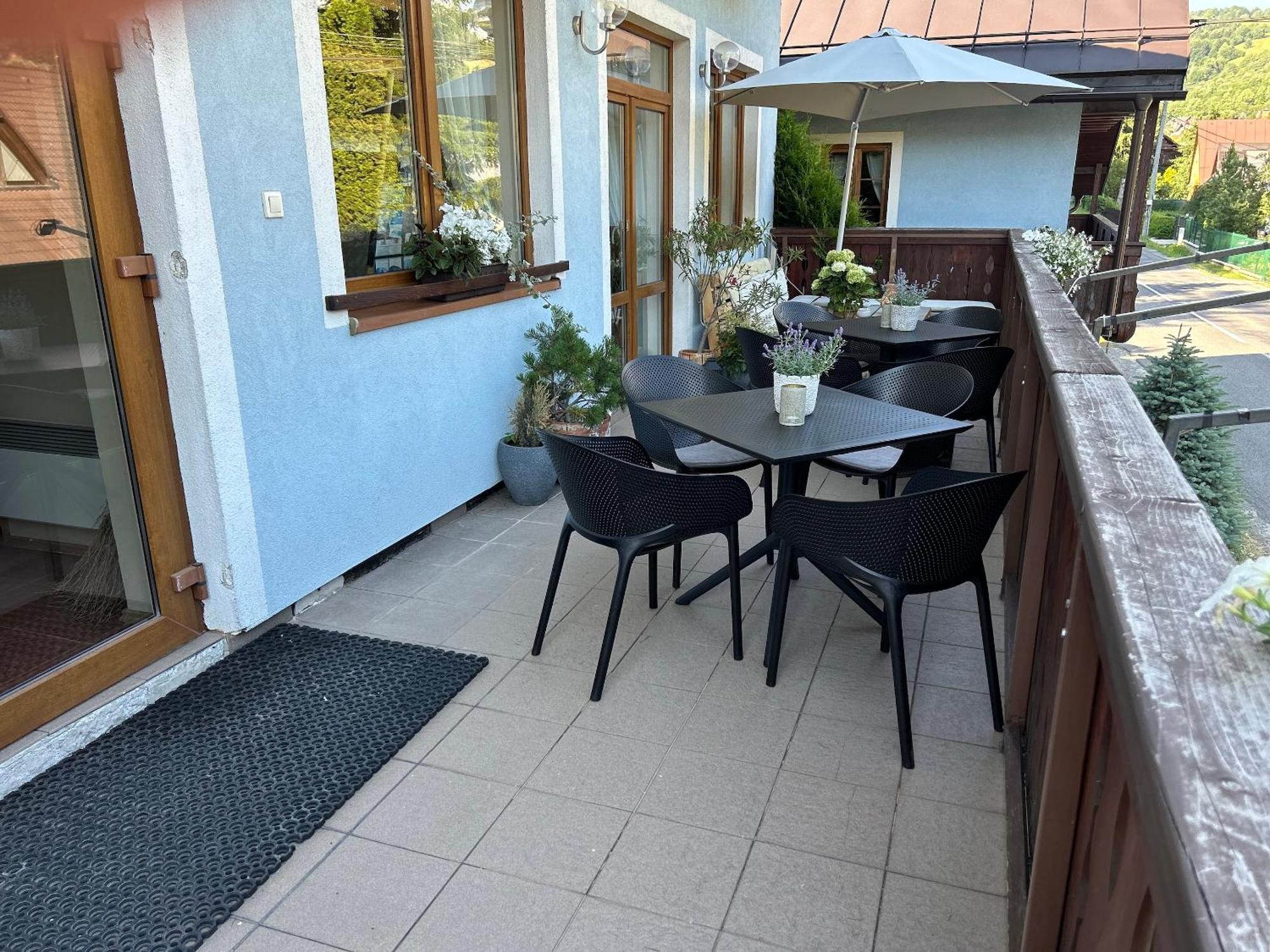 Domcek V Strani Myto pod Dumbierom Exterior foto