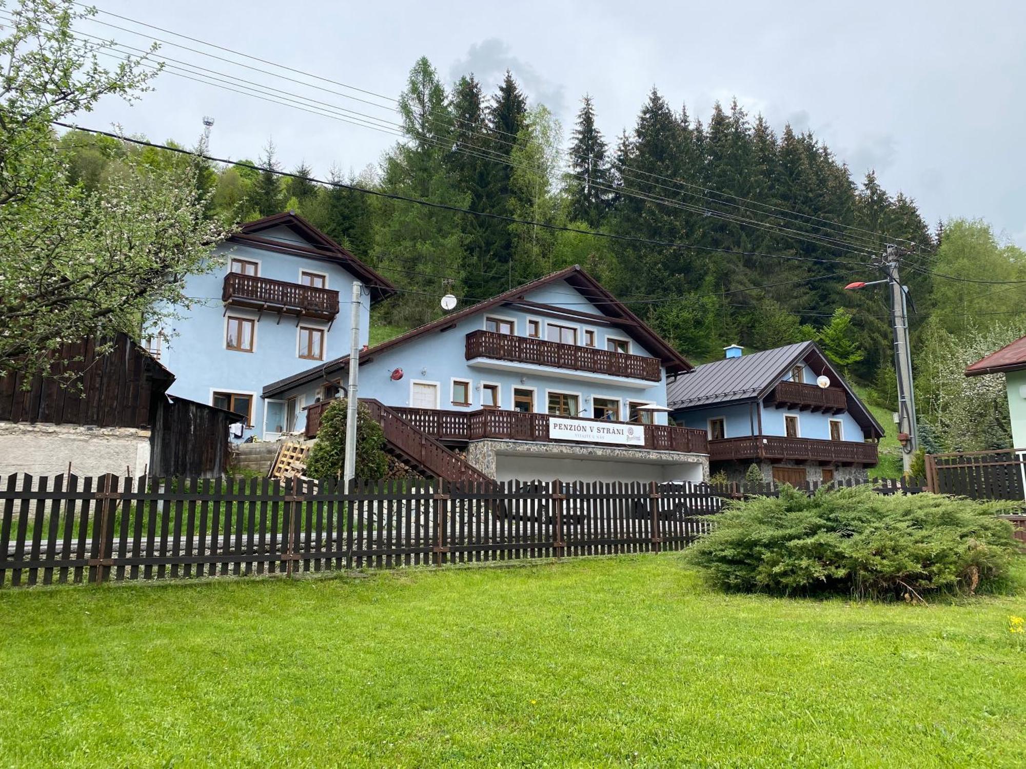 Domcek V Strani Myto pod Dumbierom Exterior foto